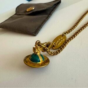 Vivienne Westwood Vintage Bracelet Gold Chain Extra small green orb